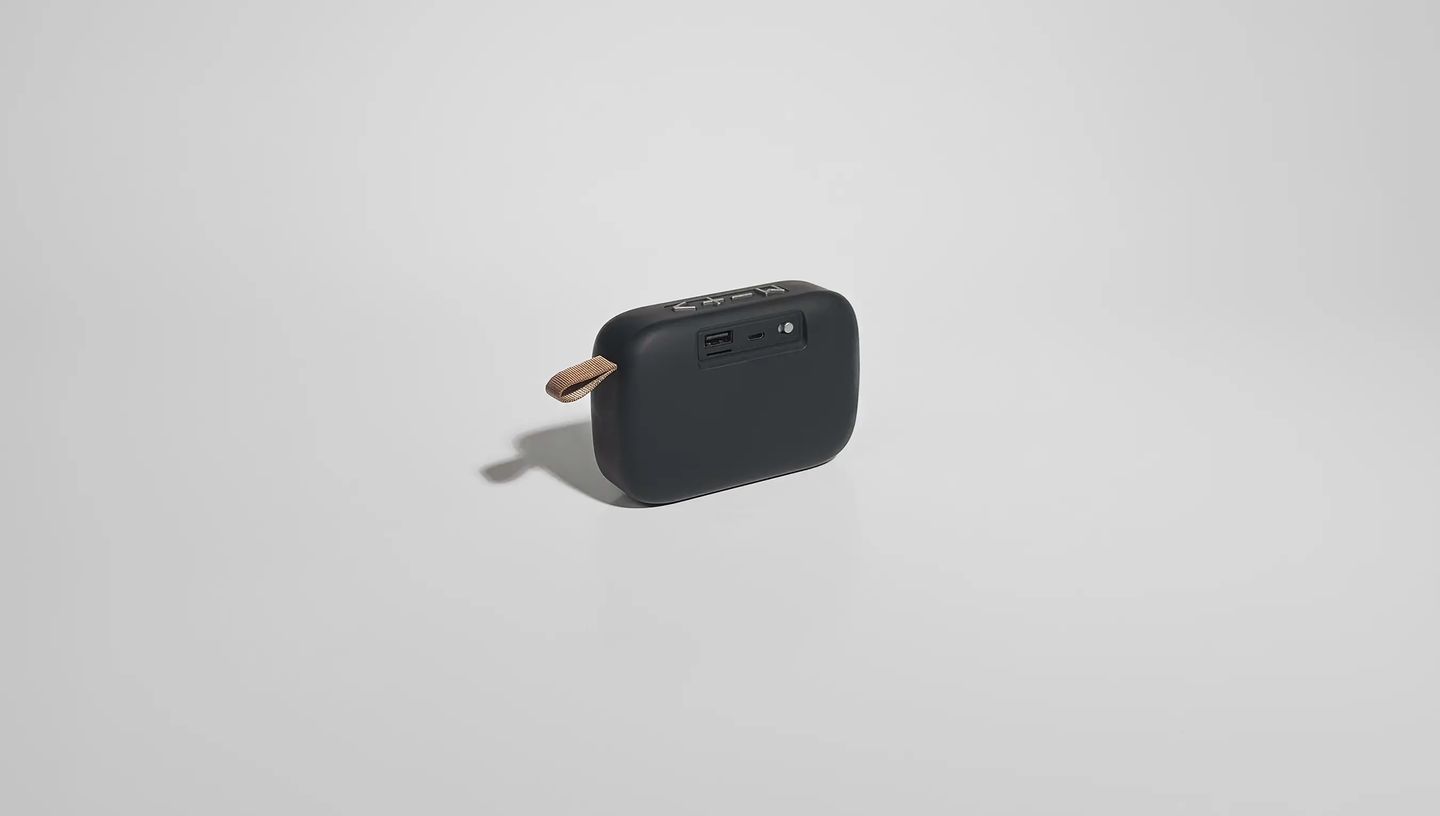 Caixa de som com microfone personalizada
