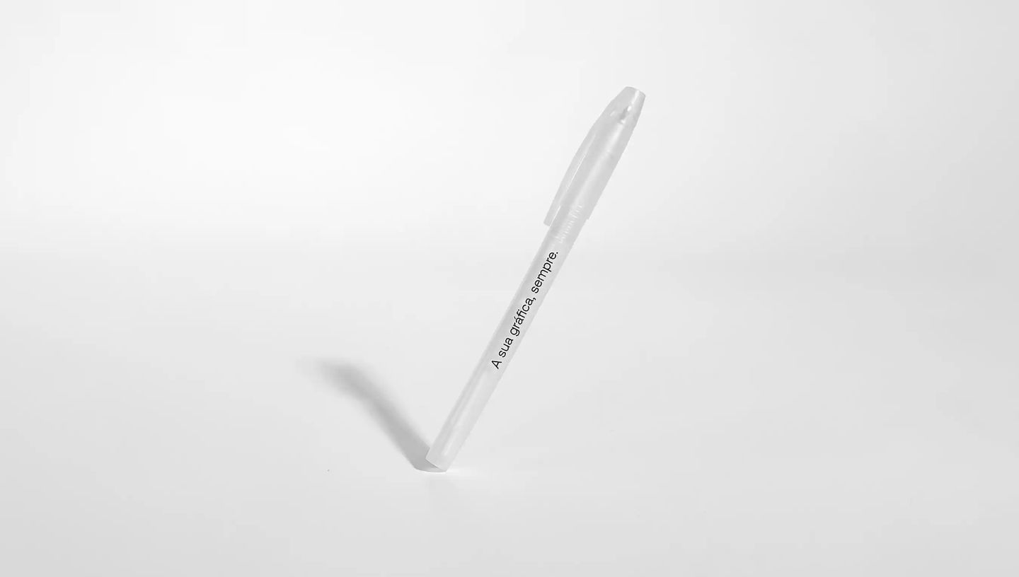 Caneta plástica Milu Frost personalizada