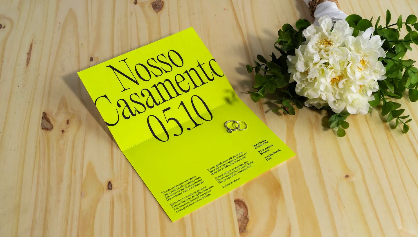 Convite de casamento em verniz