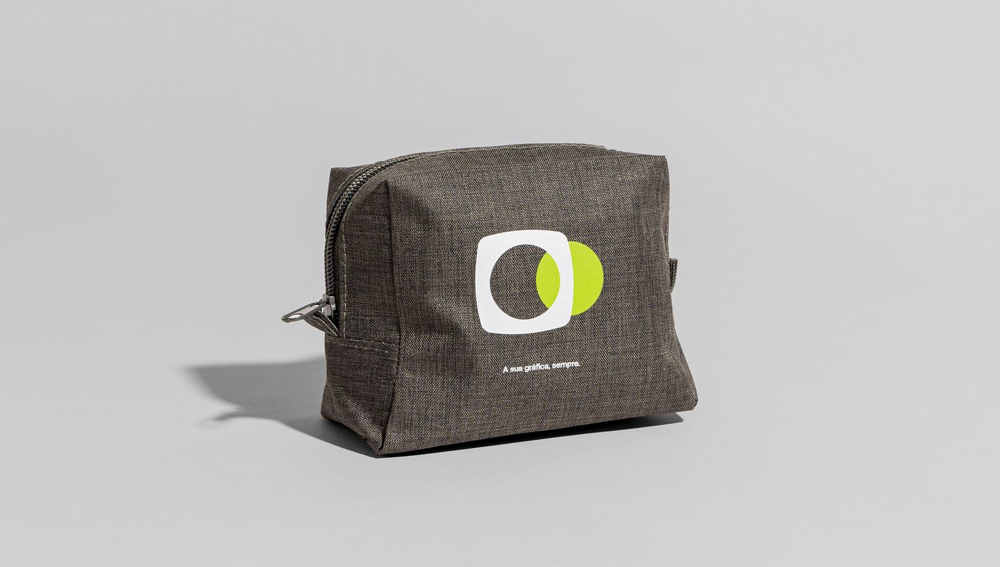 Necessaire personalizada Aruba com logo da Printi.