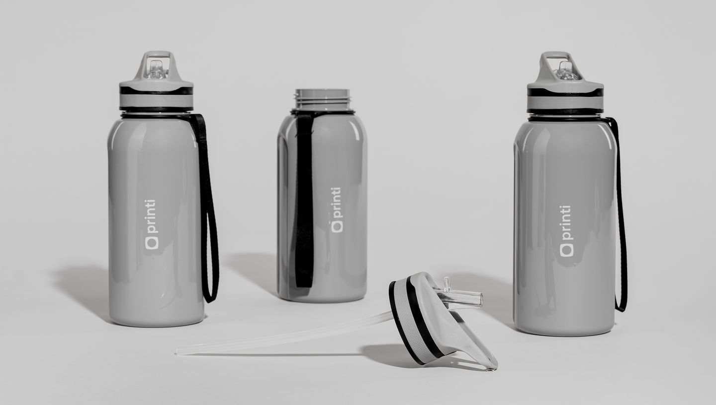 Squeeze esportivo PETG personalizado na cor branca.