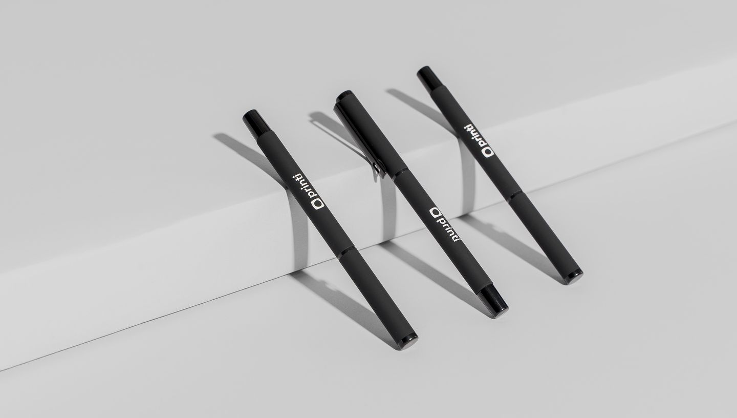 Três canetas de metal Alva Roller personalizadas.