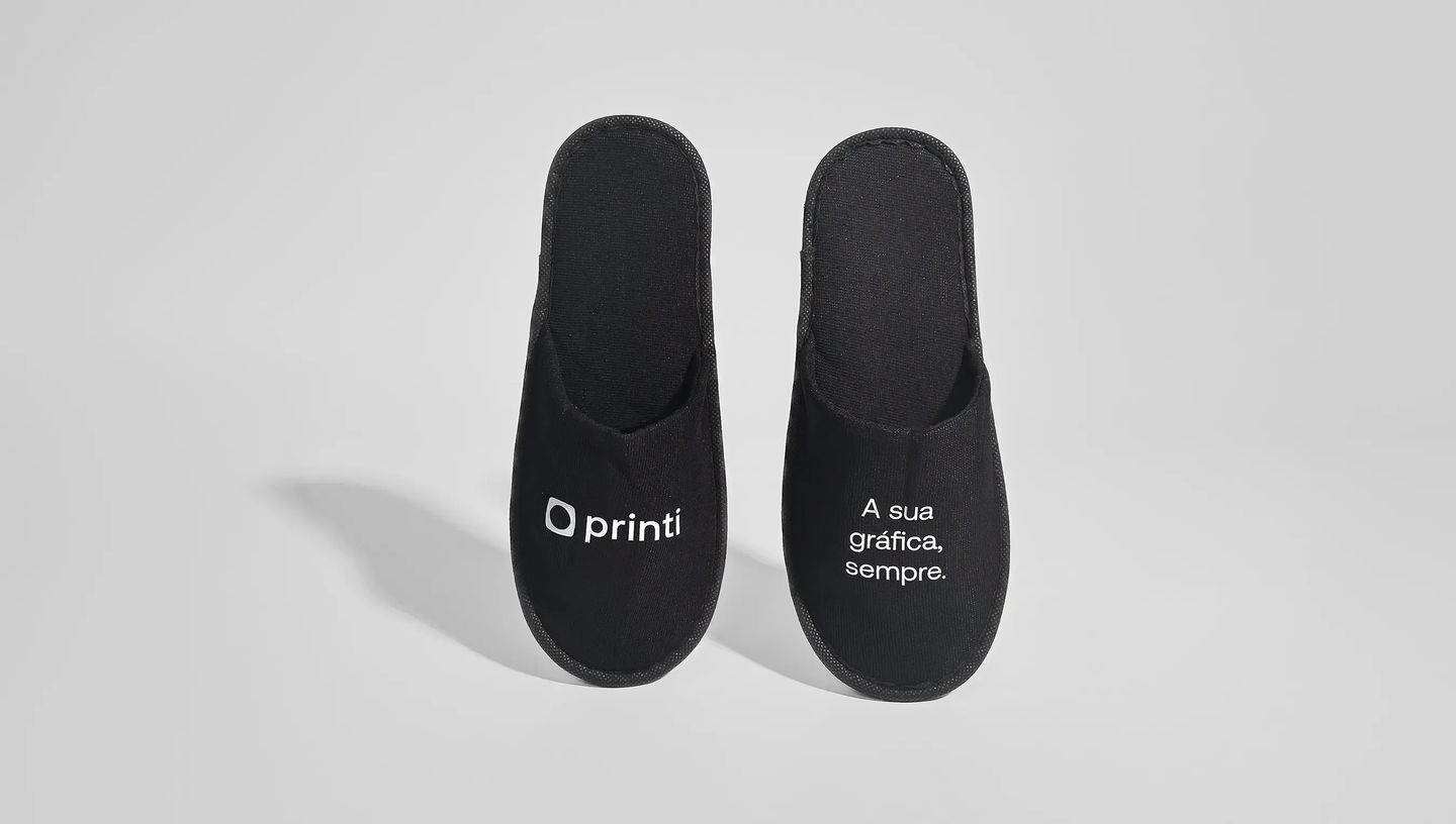 Pantufa personalizada na cor preta da Printi