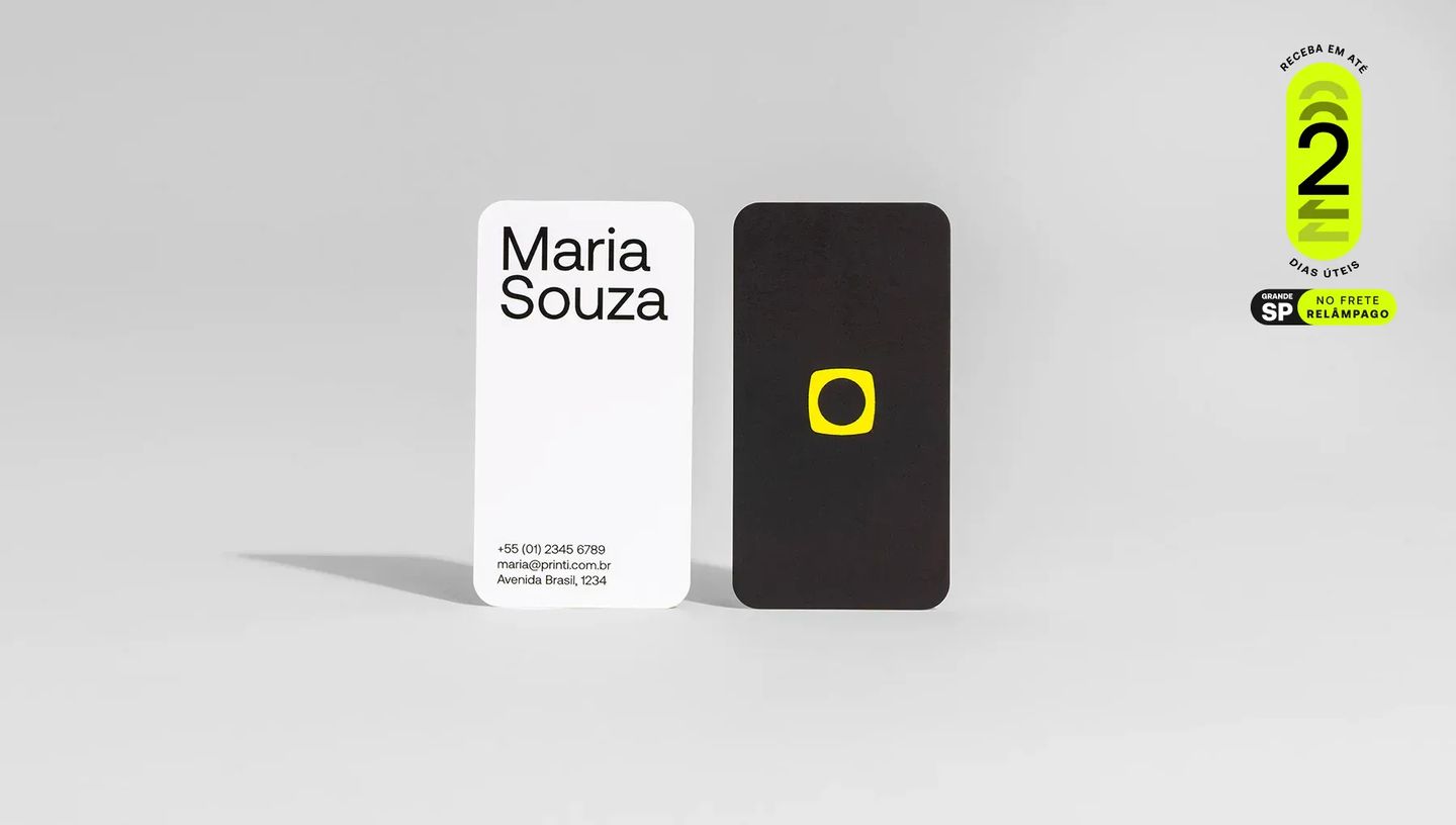 Cartão de visita personalizado minimalista com cantos arredondados e selo Printi de entrega rápida em 2 dias úteis para São Paulo.