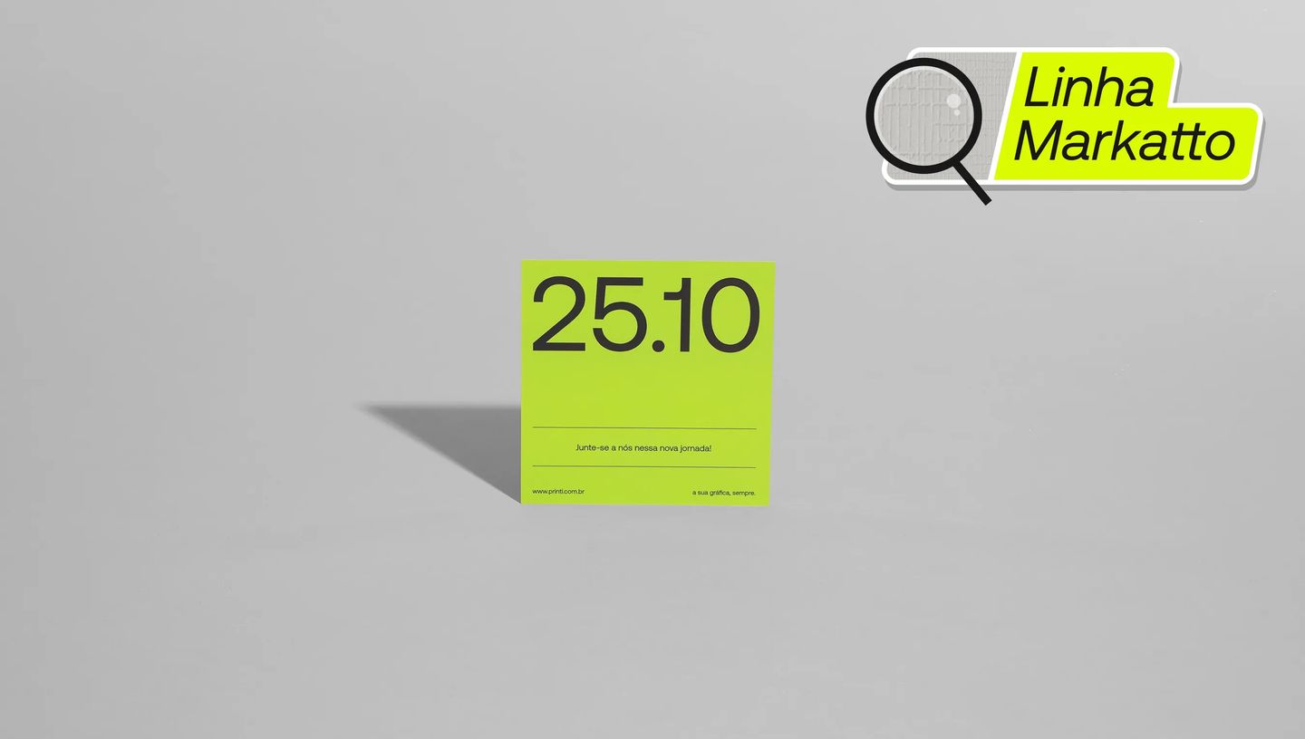 Cartão Save the Date personalizado em papel da linha Markatto na cor verde neon com tipografia moderna, ideal para anunciar eventos, convites especiais e comunicações institucionais.