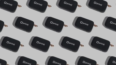 Caixa de som com microfone personalizada