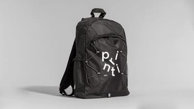 Mochila básica preta
