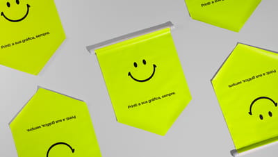 Flâmula personalizada na cor verde com smile e slogan da Printi