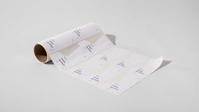 Rótulo para garrafa de vinho em rolo.