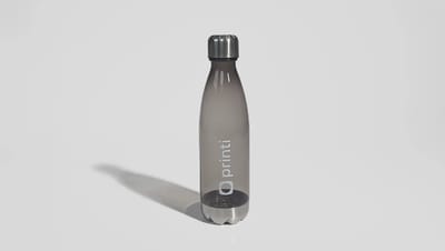 Squeeze acrílico transparente personalizado com tampa metálica rosqueável e logo Printi impresso.