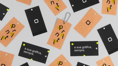 Tag personalizada em verniz