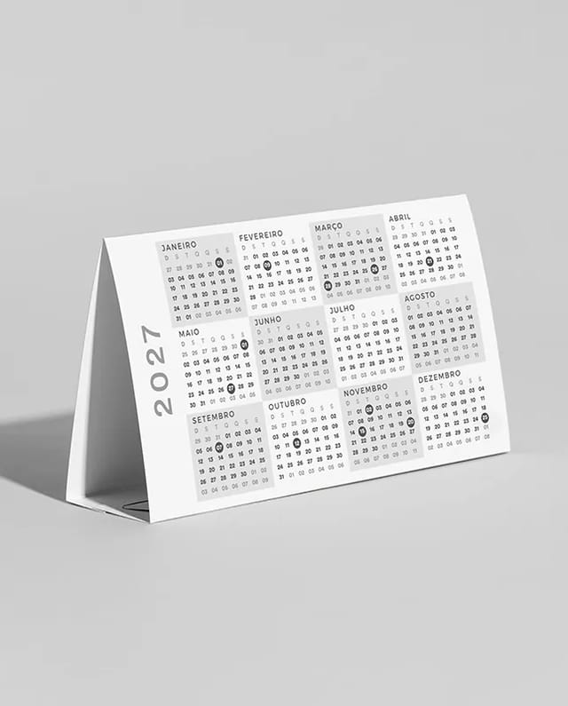 Display de Mesa com Calendário 2027: funcional e personalizável, organiza seu dia com estilo e adiciona charme à sua mesa.