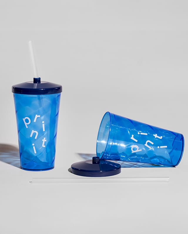 O Copo Twister com Canudo é ideal para festas e eventos. Leve, funcional e com opção de personalização, é perfeito para destacar sua marca!