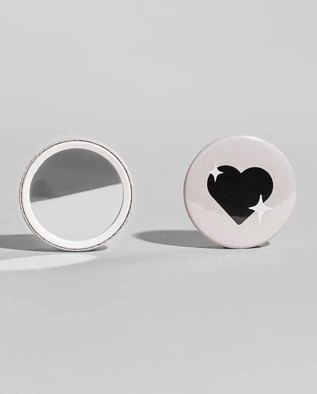 Botton Espelho personalizado com sua identidade visual. Ideal para brindes e divulgação.