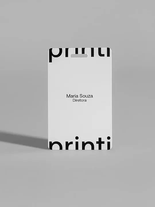 Personalize seu crachá com sua arte para identificar equipes em empresas, eventos e feiras. Conte com a qualidade, o excelente acabamento e a produção ágil da Printi. 
Para cada nome ou foto diferente, adicione um crachá ao carrinho e envie sua arte separadamente.