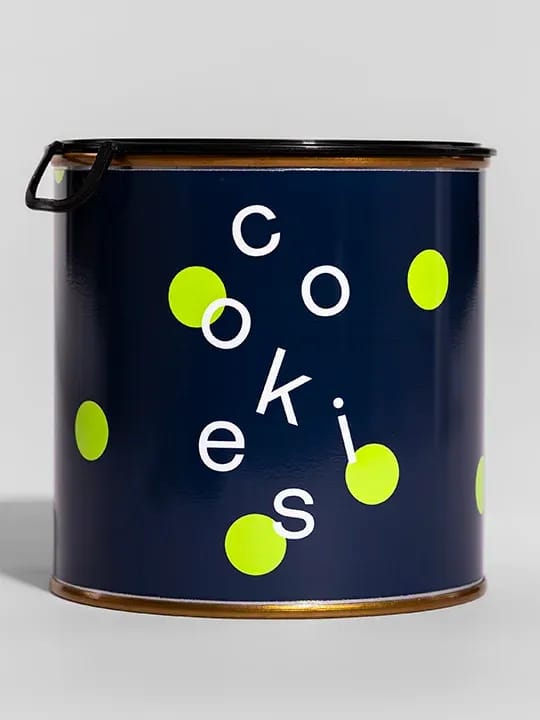 Lata metálica personalizada disponível em 5 tamanhos e cores, perfeita para armazenar alimentos, café, bebidas e outros produtos.