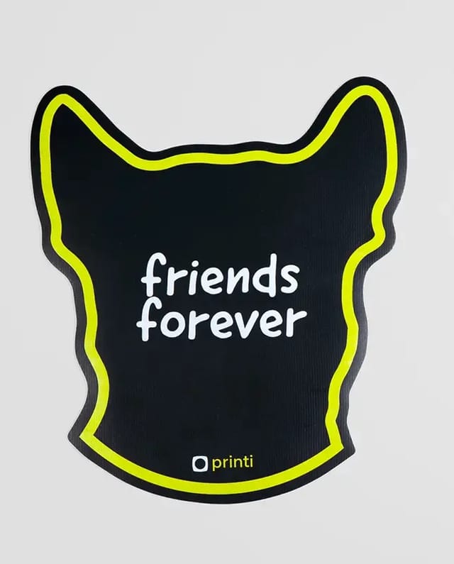 Tapete comedouro pet personalizado com sua marca. Brinde funcional para campanhas do mercado pet e ações promocionais.